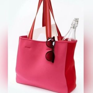 NWT Summersalt Happy Bag Pink Red Neoprene Travel, Tote, Or Beach Bag
